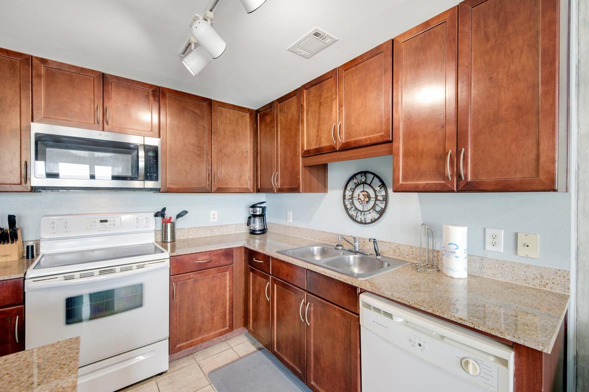 Amazing 1br Ocean View ! Laketown 1316 * Panama City Beach